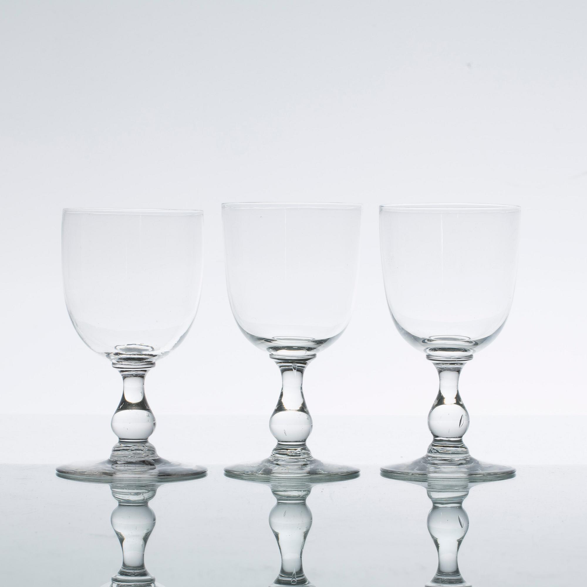 VINGLAS, glas, 12 st. 1800-tal.