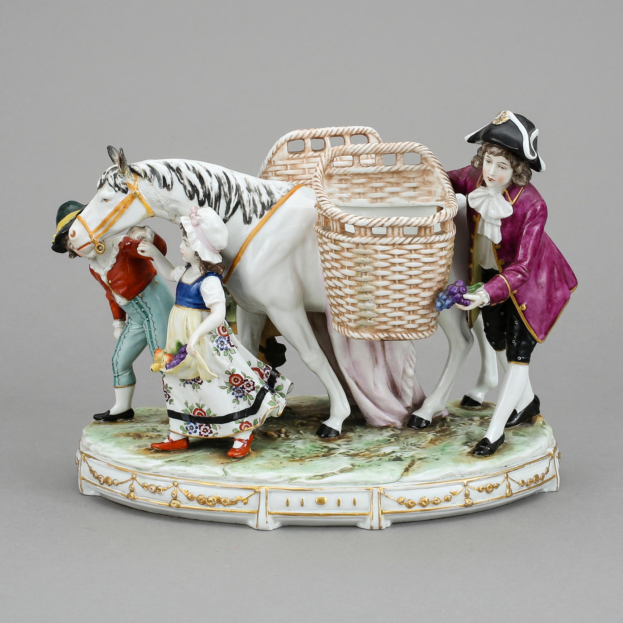 FIGURIN, porslin, Capodimonte, 1900-talets första hälft.