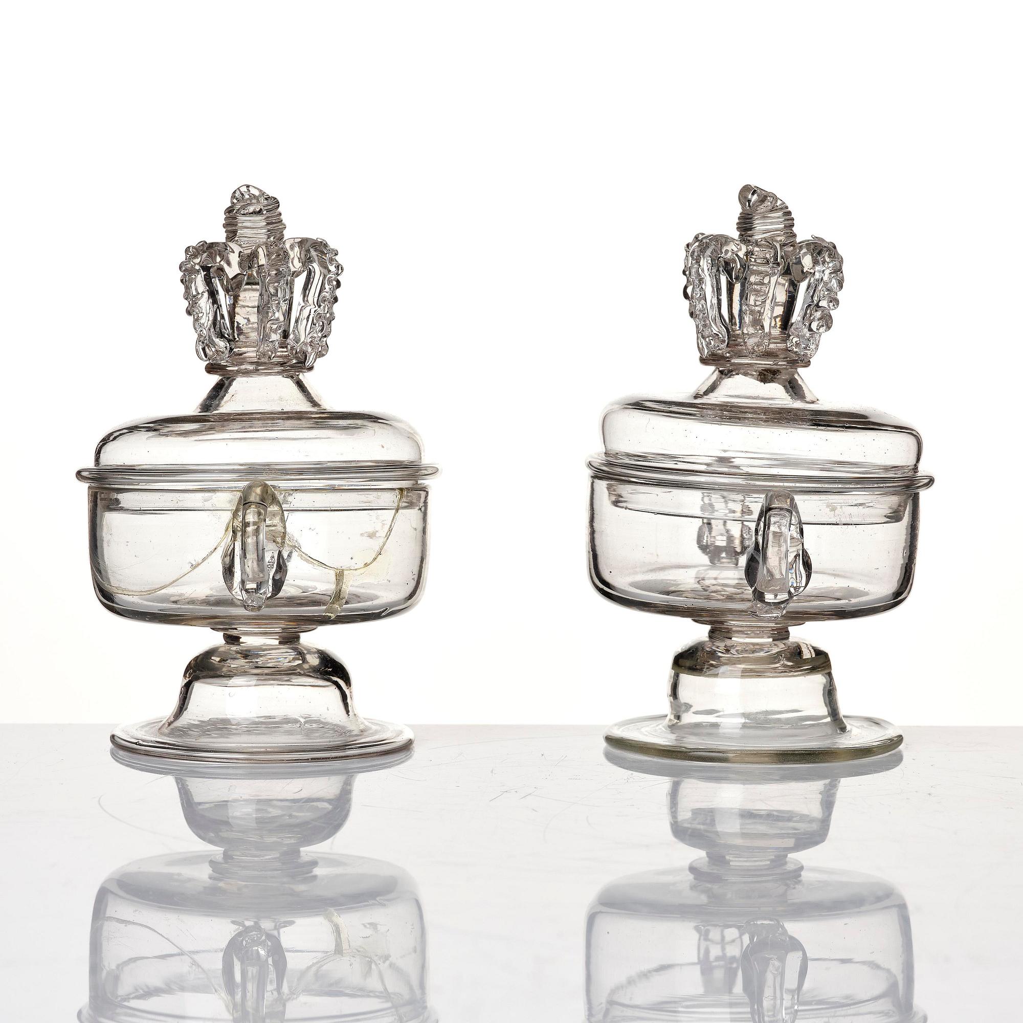 A pair of Swedish butter boxes with covers, Kosta, 18th century.