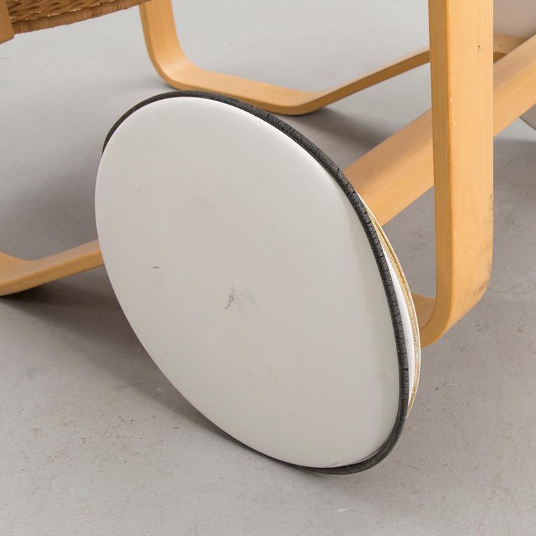 A mid-20th century '900' tea trolley for Artek, Finland.