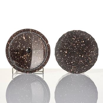 A 'Loka-Risberg' porphyry Empire butter box from Älvdalen, Sweden, early 19th century.