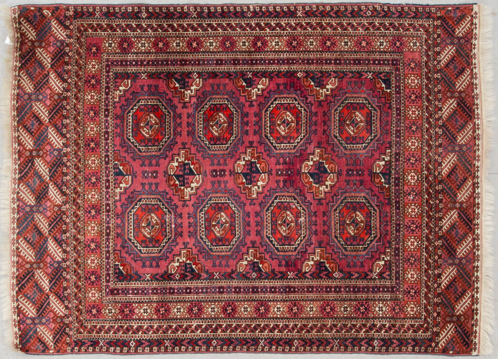 MATTA, semiantik/antik, Turkmensk, ca 158 x 118 cm.