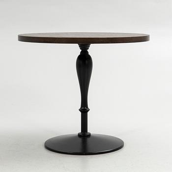 Pedestal table, 19th/20th century.