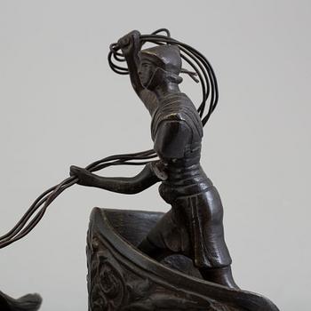 SKULPTURGRUPP, järn/brons, efter antik förebild, 1900-talets första hälft.