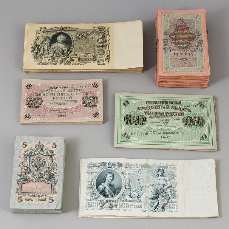 A collection of Russian banknotes 1909, 1910, 1912 and 1917.