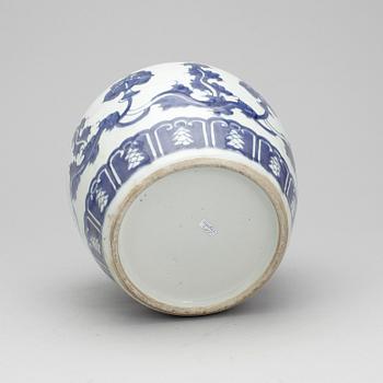 BOJAN, Porslin. Kina, 1800-tal.