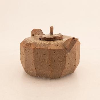 Gösta Grähs, a signed stoneware tea pot own workshop.