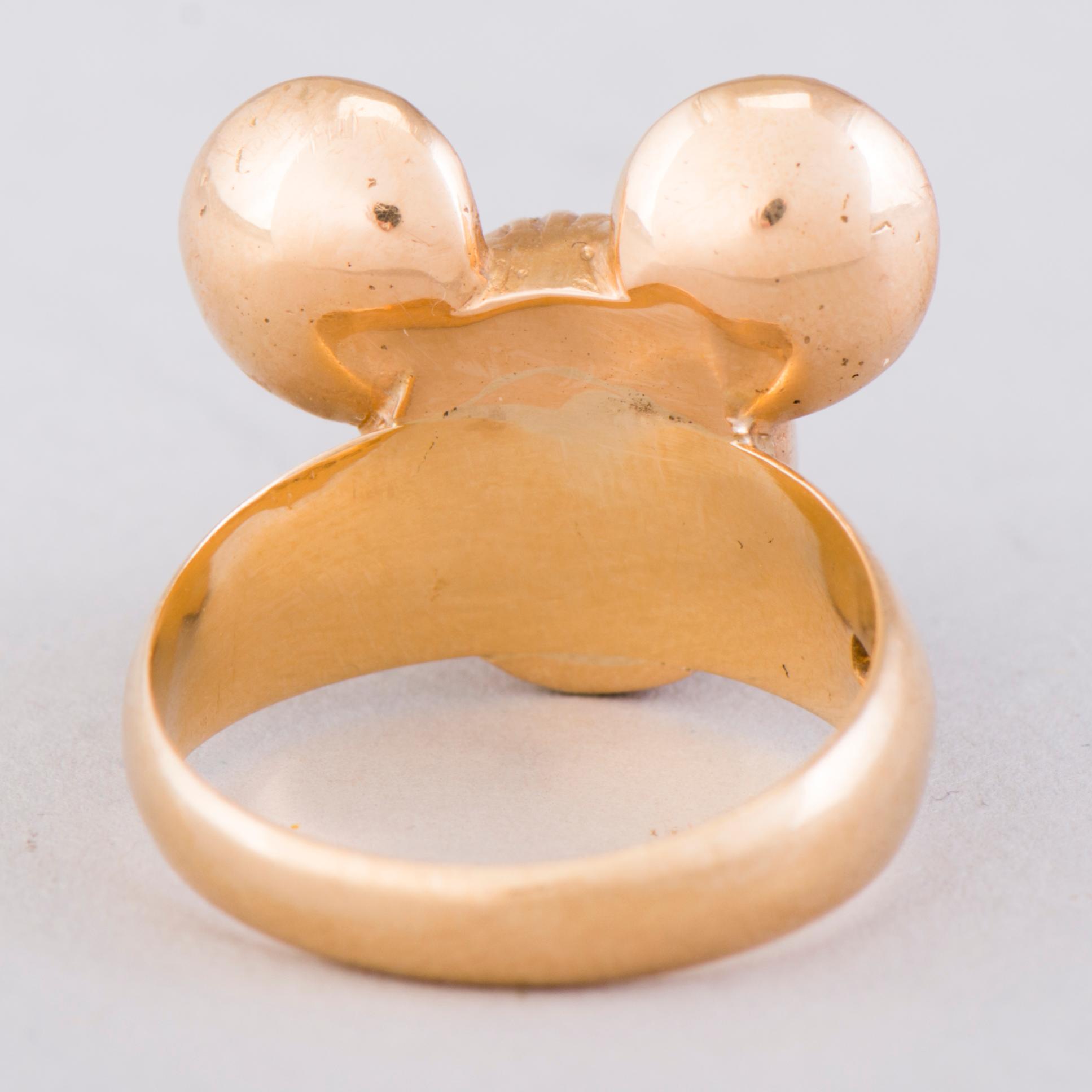 A RING, "Mickey Mouse", 18K gold. Helsinki 1976.