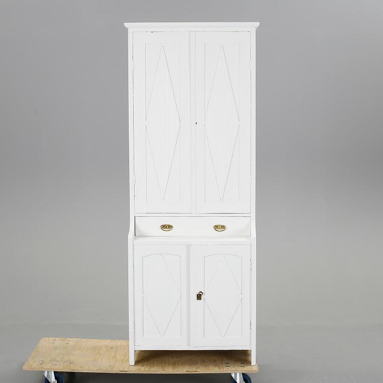 SKÅP, gustaviansk stil, 1900-talets början.