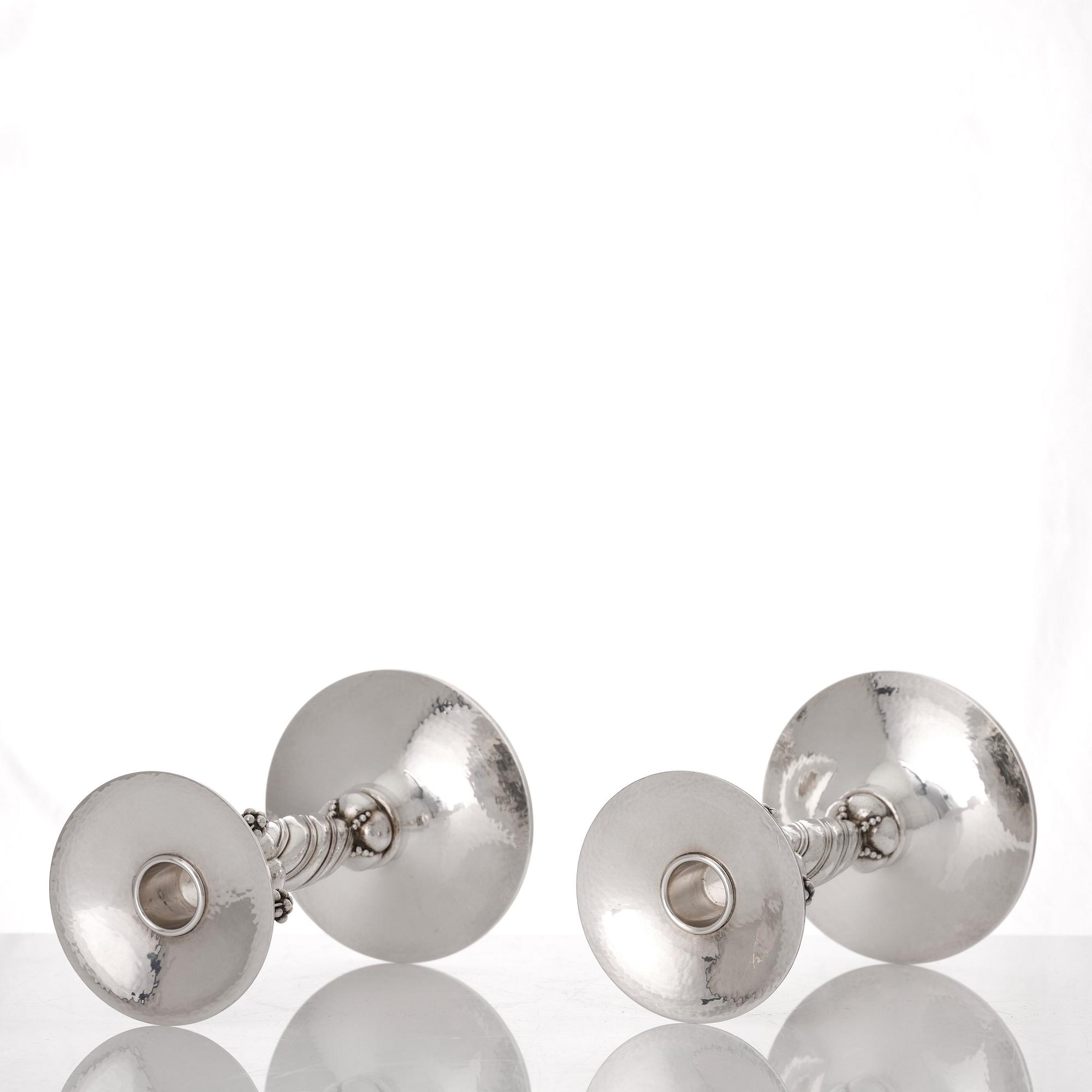 Georg Jensen, ett par ljusstakar, Köpenhamn 1996, sterling silver, designnr 263B.