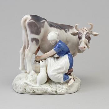 An Axel Locher porcelain figure group, for Bing & Gröndahl, Denmark, 1980s.