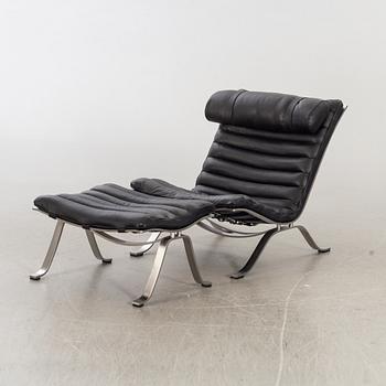 ARNE NORELL, fåtölj med fotpall "Ari", 2000-tal.