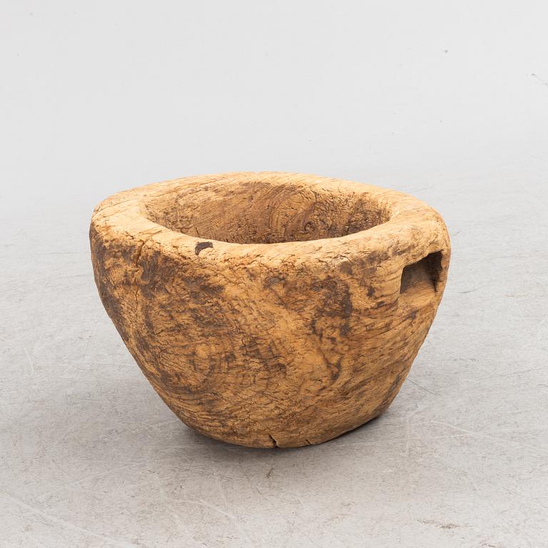 A bowl, 19th/20th century.