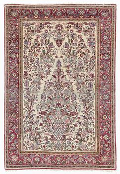 Carpet, a silk keshan, 193 x 132 cm.