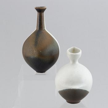 Gabi Citron-Tengborg, a set of two vases "Buckla", glazed stoneware, Gustavsberg, Sweden.