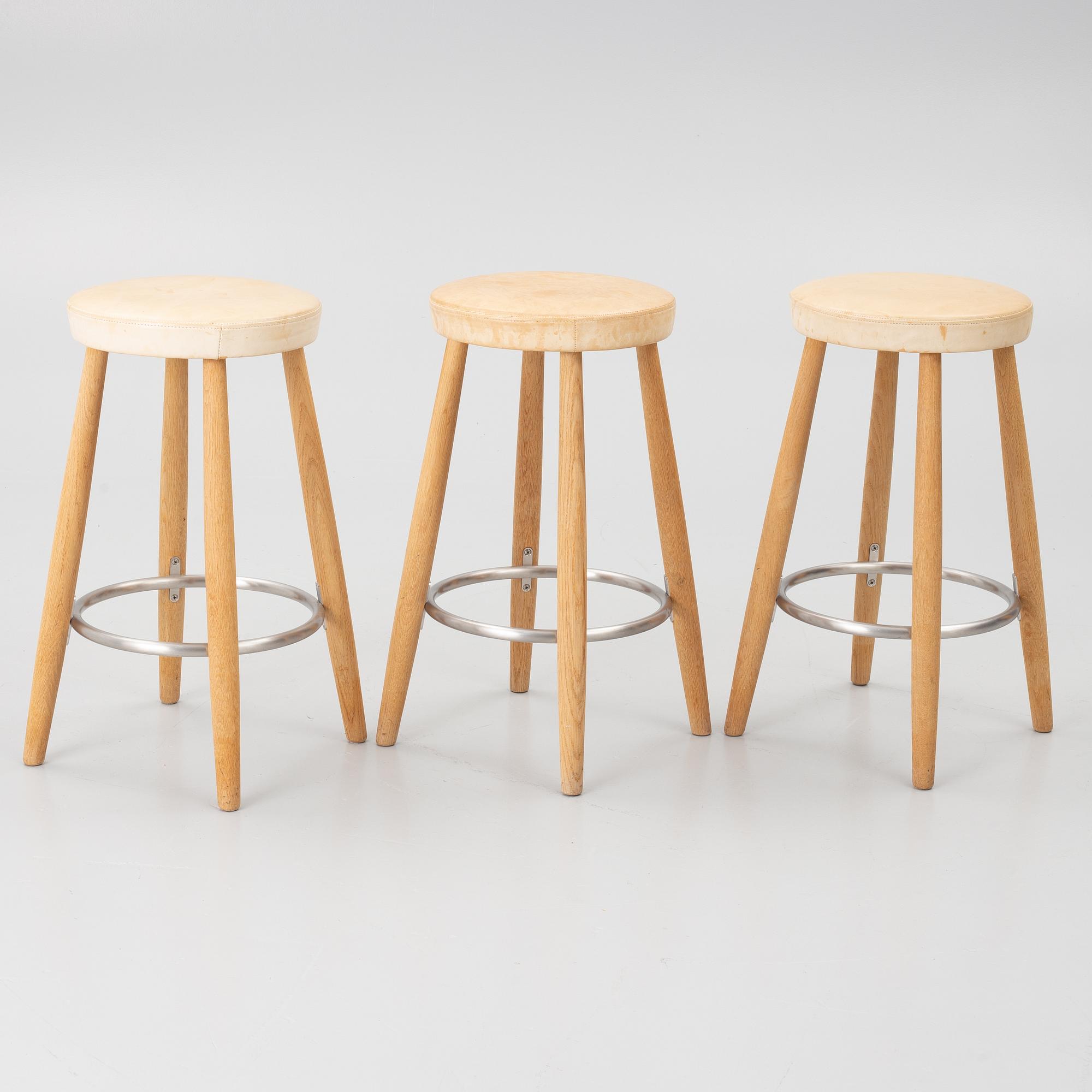 Hans J. Wegner, Barpallar, 3 st, CH 58, Carl Hansen & Son, Danmark, 2000-tal.