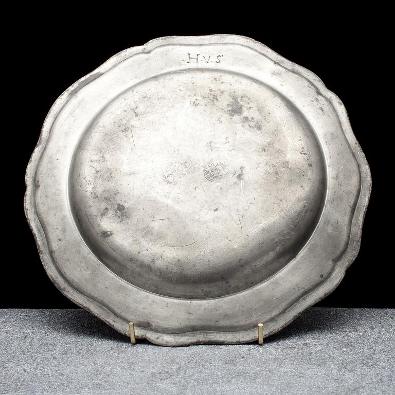 TENNTALLRIKAR, 2 st, tyska stämplar 1777.