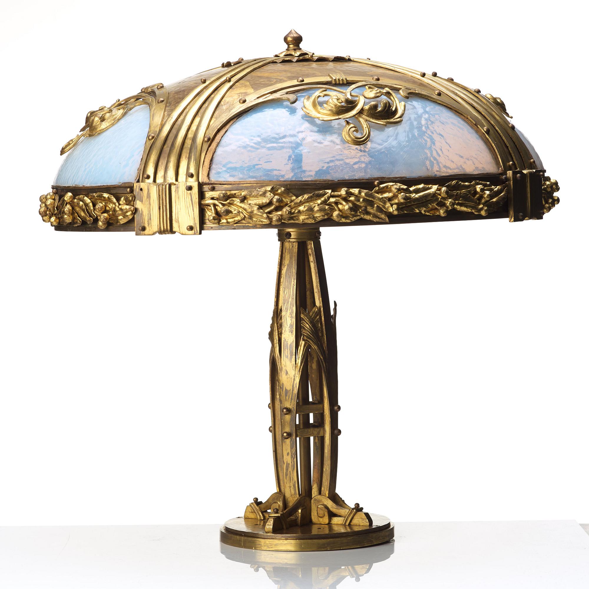 Art Nouveau, bordslampa, 1900-talets början, brons.