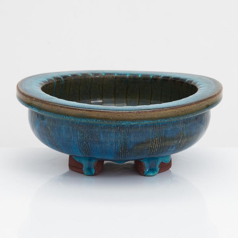 Wilhelm Kåge, A mid 20th bowl, "Farsta" for Gustavsbergs studio, signed Kåge, Sweden 1960.