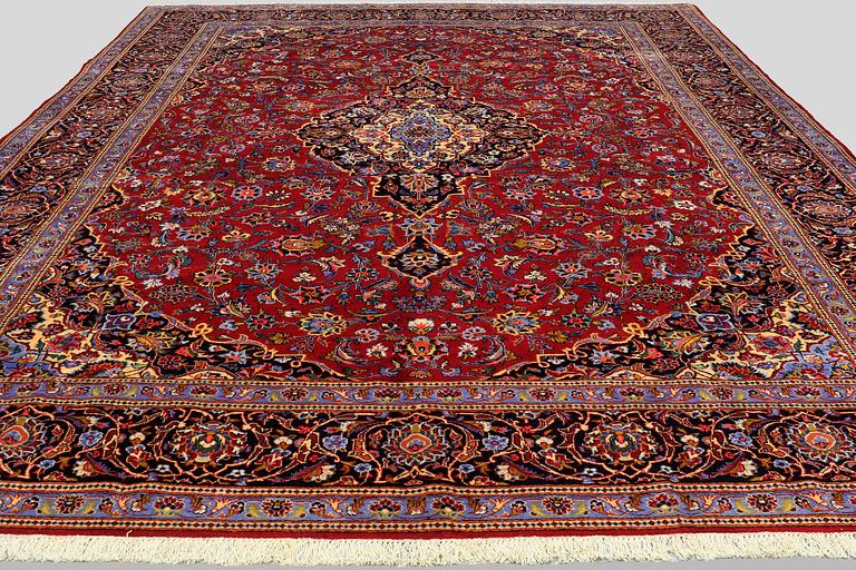 A Keshan carpet, 464 x 361 cm.