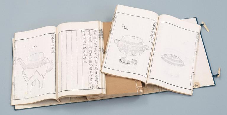 Book, 18 vol, Lu Dalin (1046-1092), "Kao Gu Tu" and "Gu Yu Tu", published by Yizheng Tang 1752.