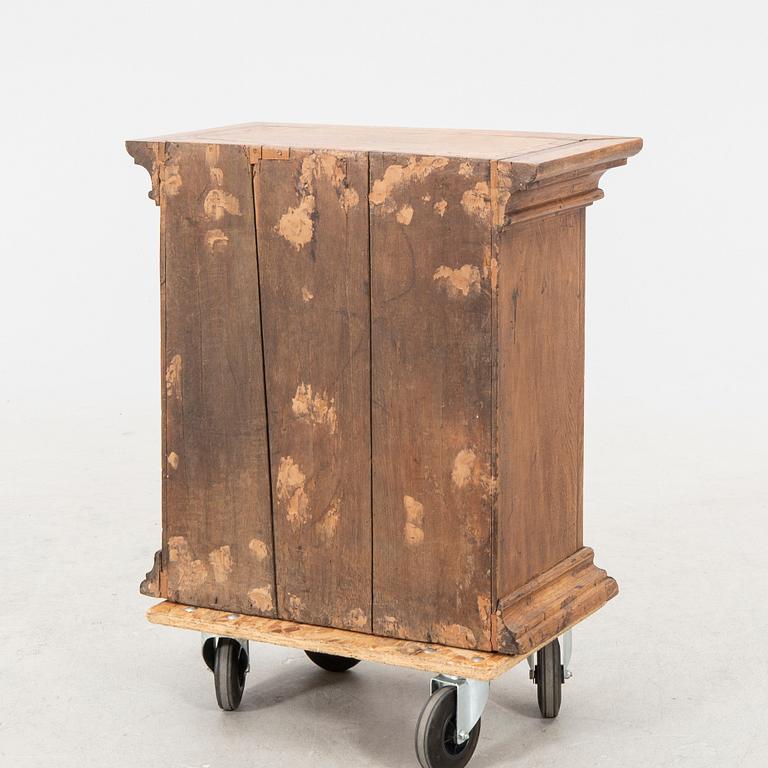 A 19th century oak wall cabinet.