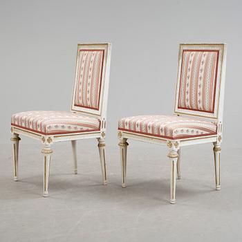 STOLAR, ett par, sengustavianska, omkring 1800.
