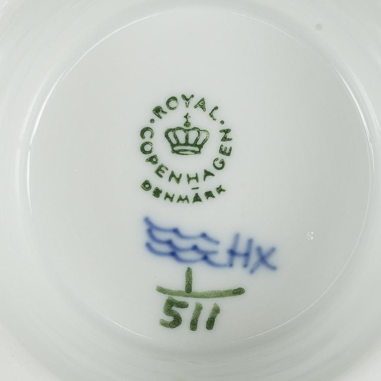 Delar av kaffeservis,  porslin, 13 delar, "musselmalet", hel- och halvblonde, , Royal Copenhagen.