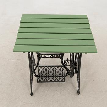 Trädgårdsgrupp 3 dlr 1900-talets första hälft.