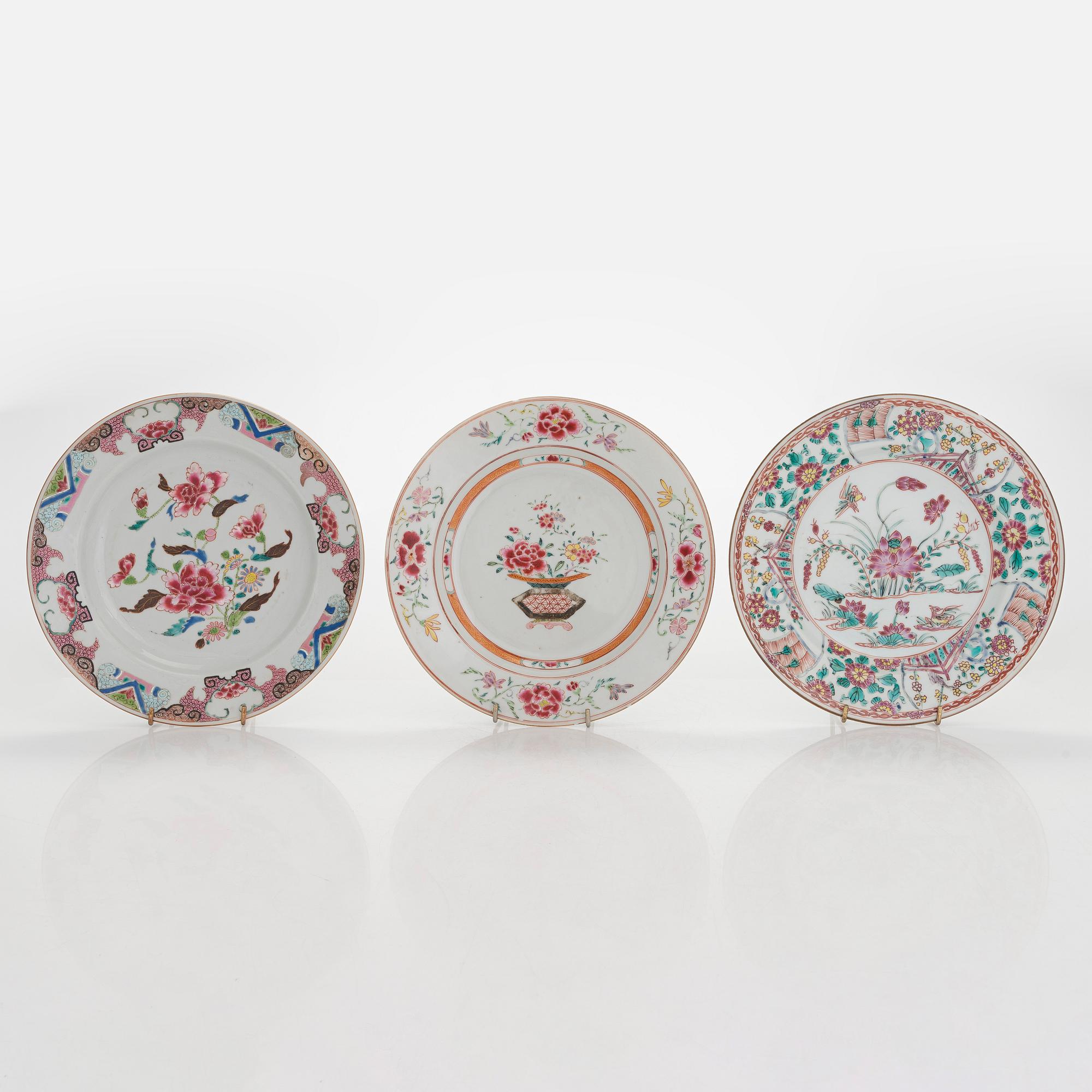 Tallrikar, 9 st, porslin, Kina, Qing-dynasti, 1700-tal och tidigt 1800-tal.
