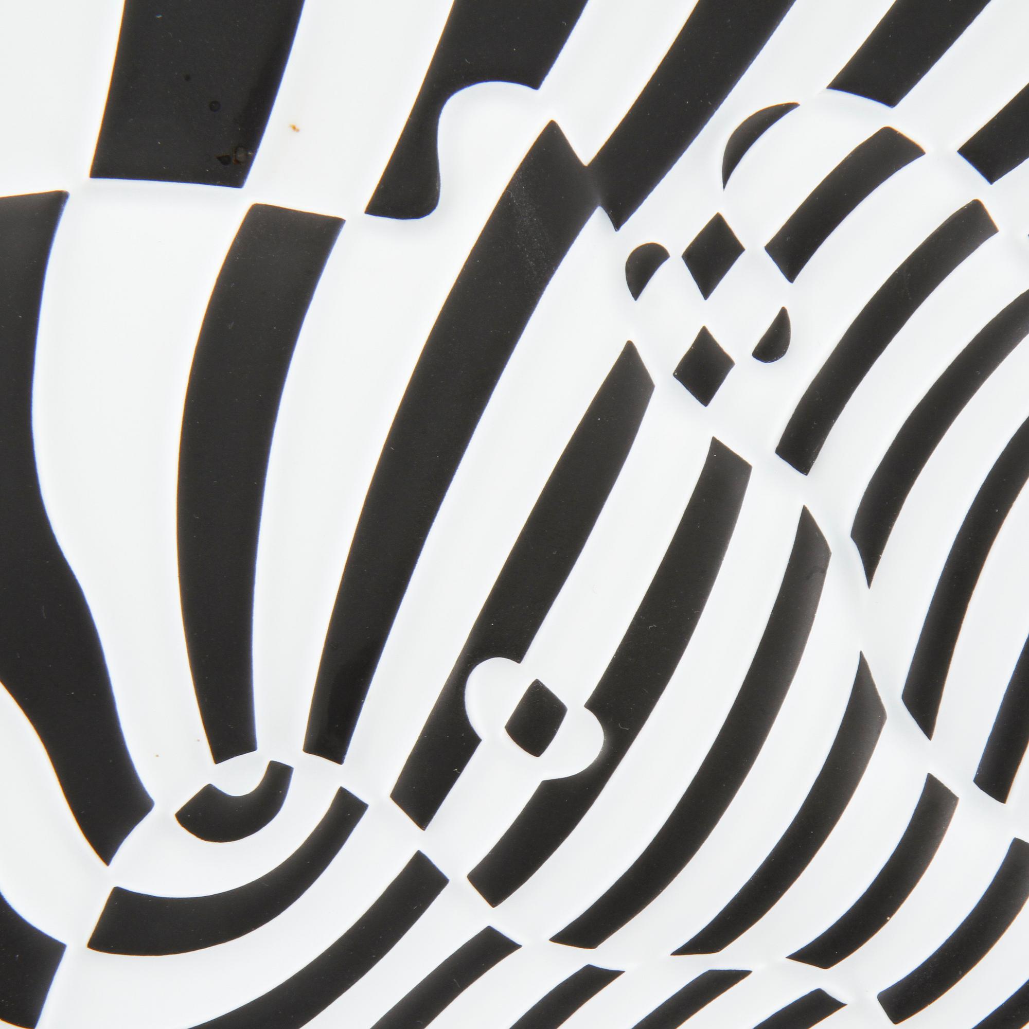 VICTOR VASARELY, a porcelian dish for Rosenthal, signd and numbered 916/3000.