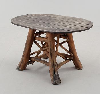 TRÄDGÅRDSMÖBLER, 4 delar, soffa, fåtöljer samt bord, 1900-tal.