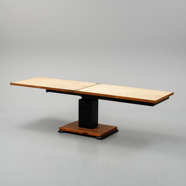 Otto Wretling, an 'Idealbordet' table, Umeå, 1930's.