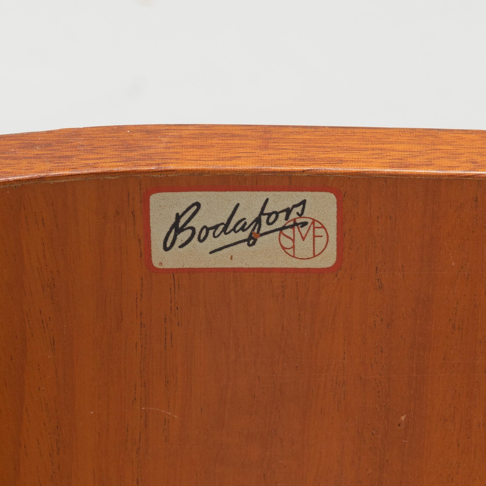 Axel Larsson, sannolikt. Sängbord, ett par, Swedish Modern, Svenska Möbelfabrikerna Bodafors, 1940-tal.