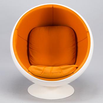 EERO AARNIO, 'Ball Chair', Adelta. Model design year 1963.