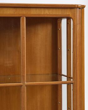 Carl Malmsten, an "Enstycksskåp" display cabinet, 1950s.