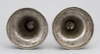 LJUSSTAKAR, ett par, tenn, okänd mästare, 1800-tal.