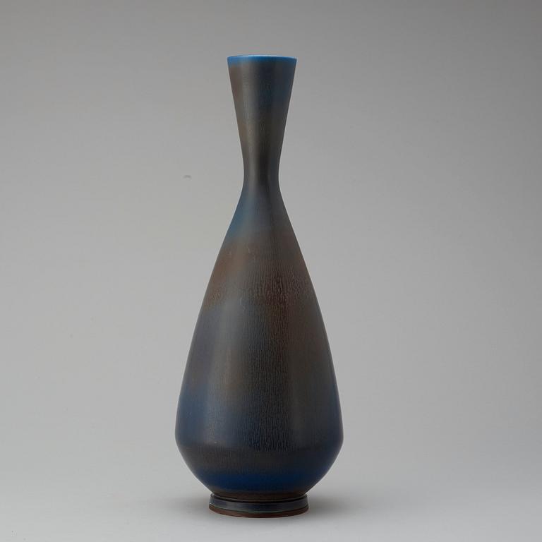 A Berndt Friberg stoneware vase, Gustavsberg Studio 1965.