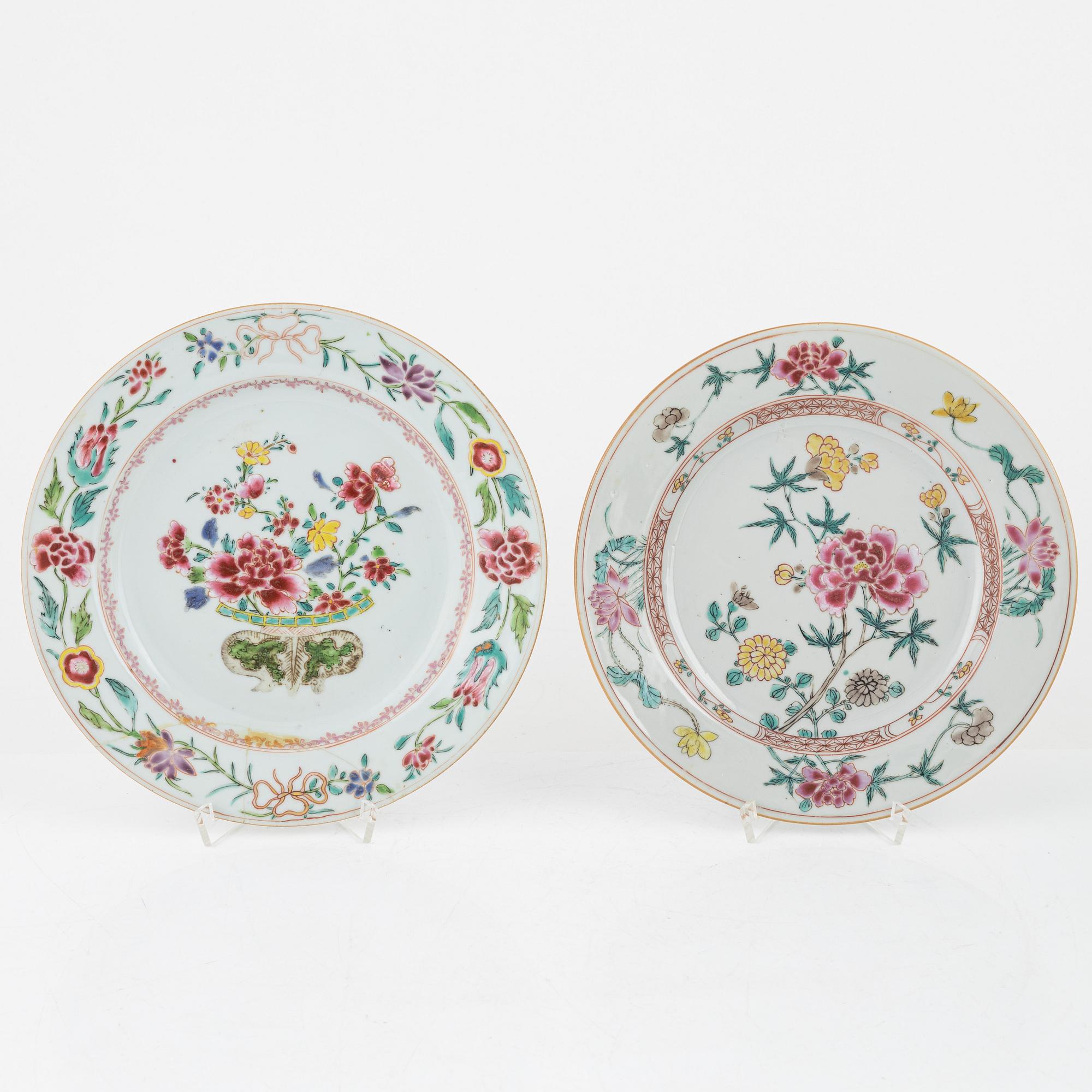Five porcelain plates, China, 18th century and late Qing dynasty.