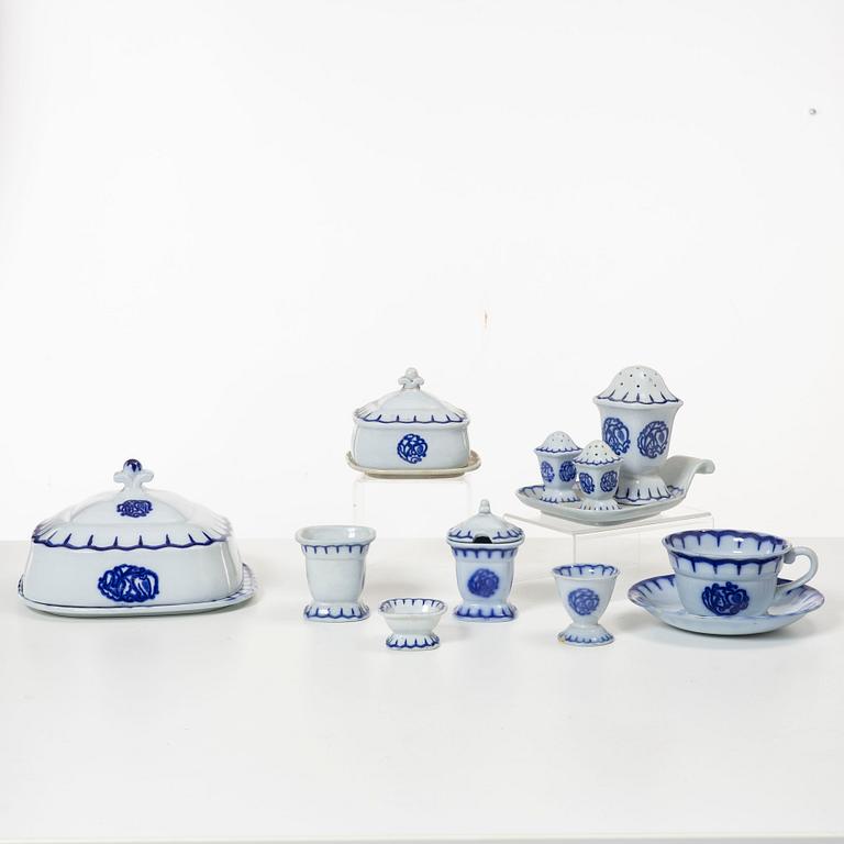 Wilhelm Kåge, service, 84 pieces, "Liljeblå", Gustavsberg.