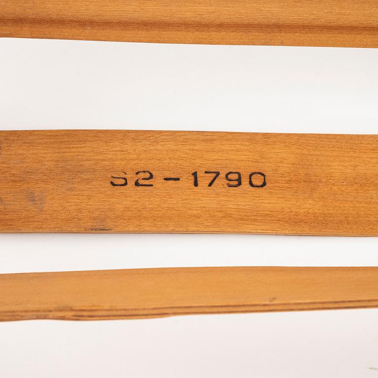 Charles & Ray Eames, an "S2-1790", "Legsplint", Evans, USA, 1940s.
