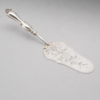 TÅRTSPADE, silver, GAB, Stockholm 1907. Vikt ca 108 gram.