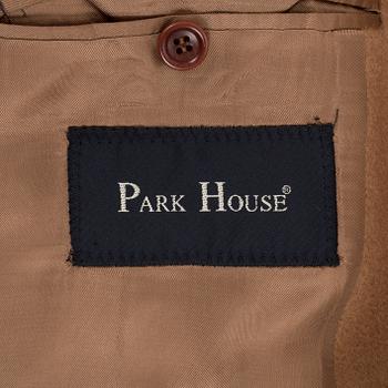 PARK HOUSE, a camel cashmere mens coat. Size 48.