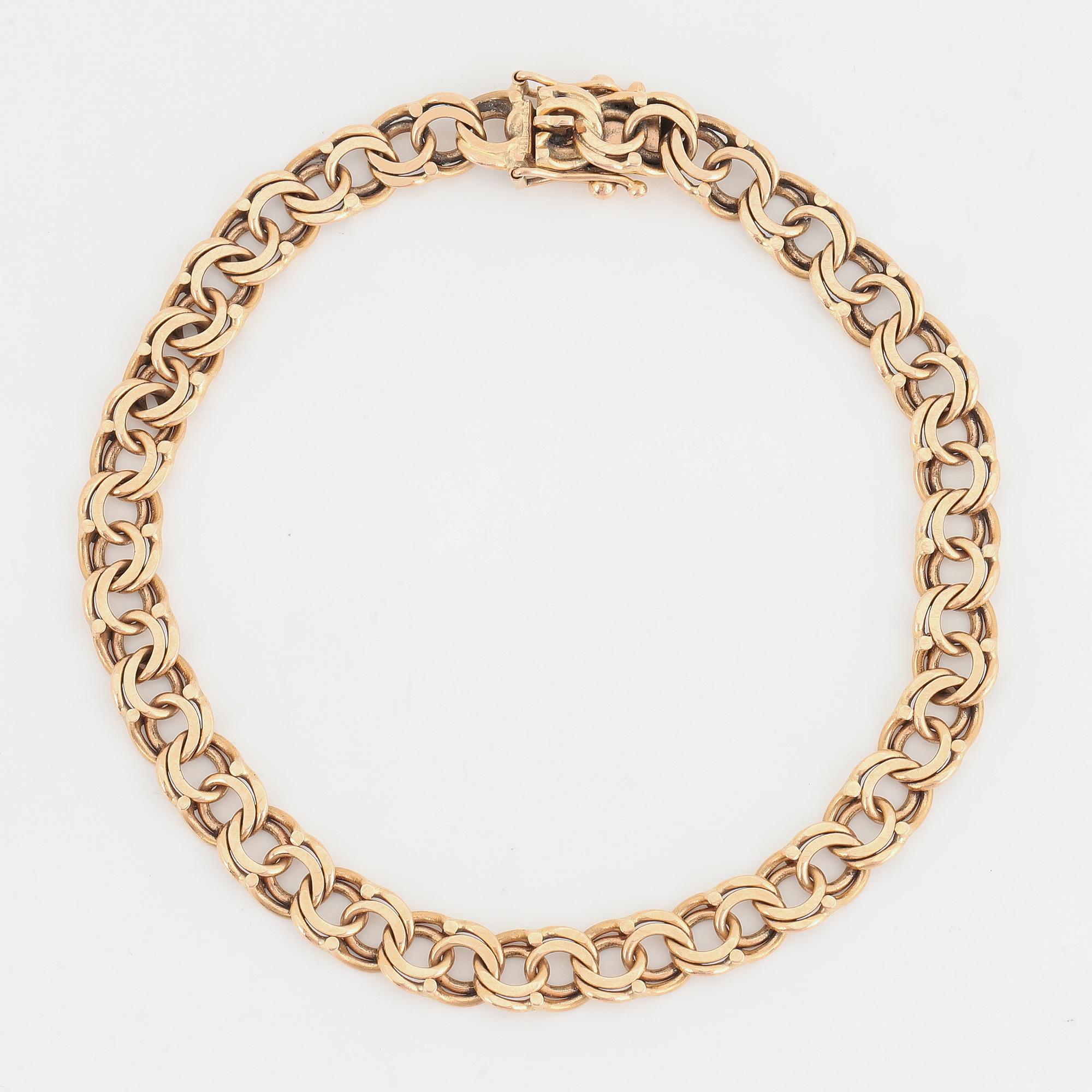 18K gold bracelet.