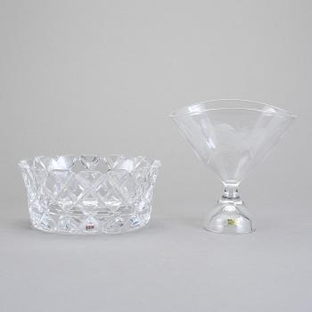SKÅLAR, 2 stycken, glas, Gunnar Cyrén samt Vicke Lindstrand, Orrefors och Kosta Boda.
