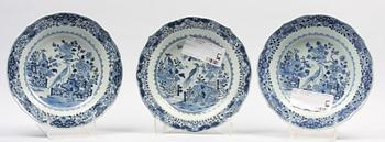 TALLRIKAR, 3 st. Porslin, Kina, Qianlong, 1700-tal.
