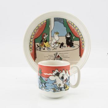 Plate and mug, "Midsummer Madness", Moomin Characters, Arabia, Finland 2001-2003.