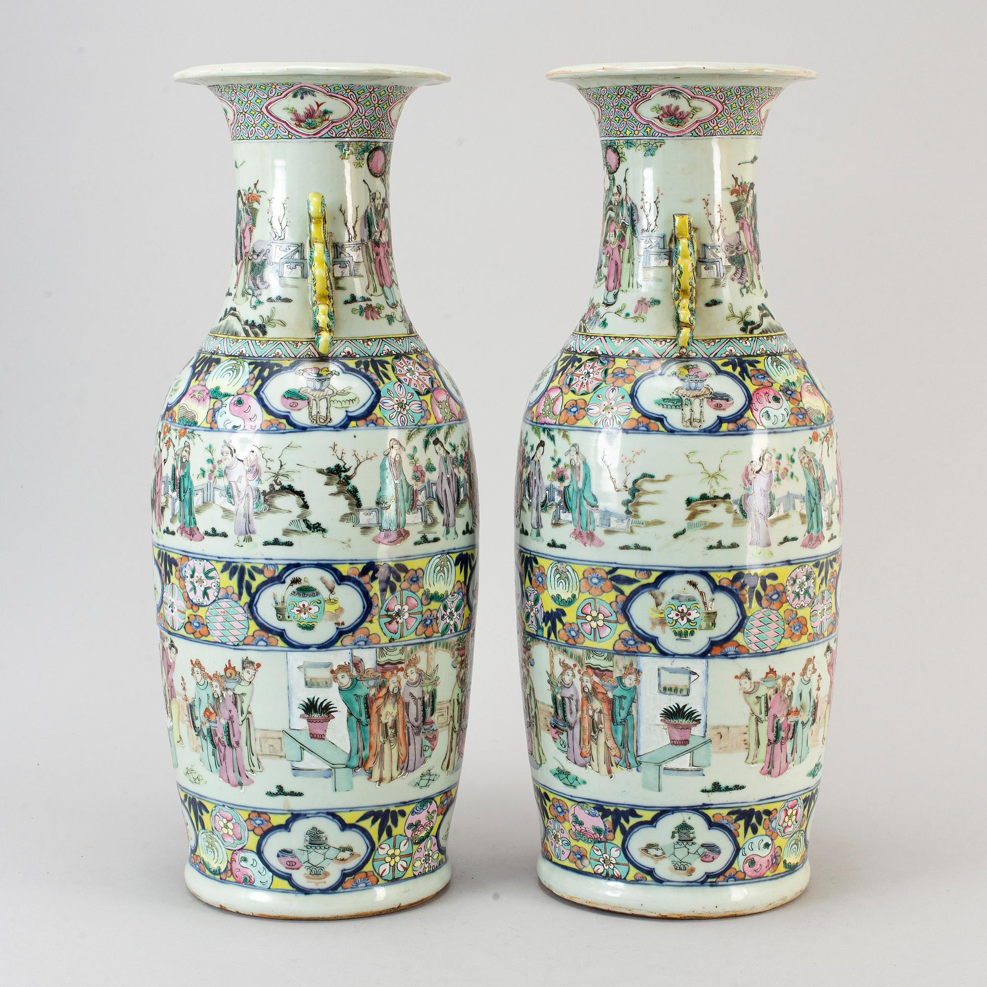 A large pair of famille rose vases, Qing dynasty, 19th century.