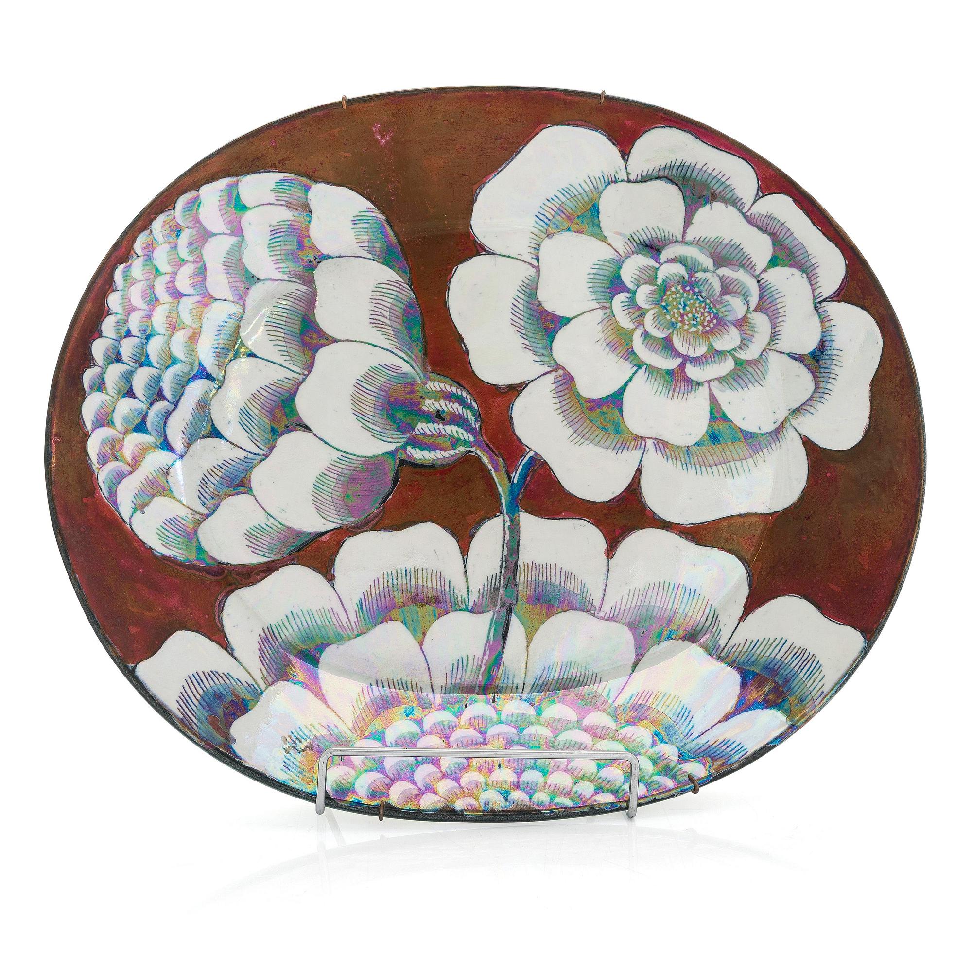 Birger Kaipiainen, a decorative stoneware dish, signed Kaipiainen, Arabia.
