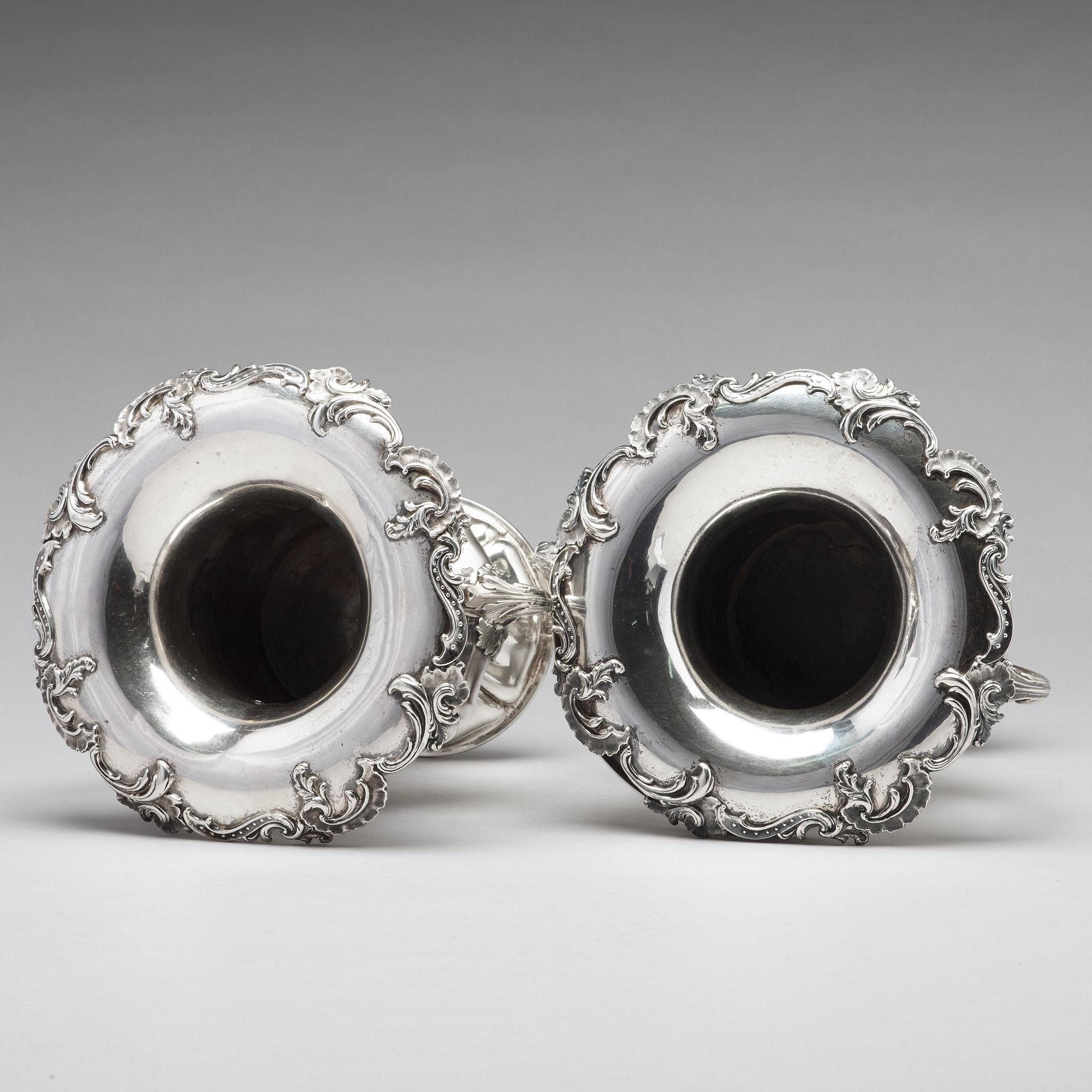 Carl Johann Tegelsten, champagnekylare, ett par, silver, S:t Petersburg 1842. Nyrokoko.